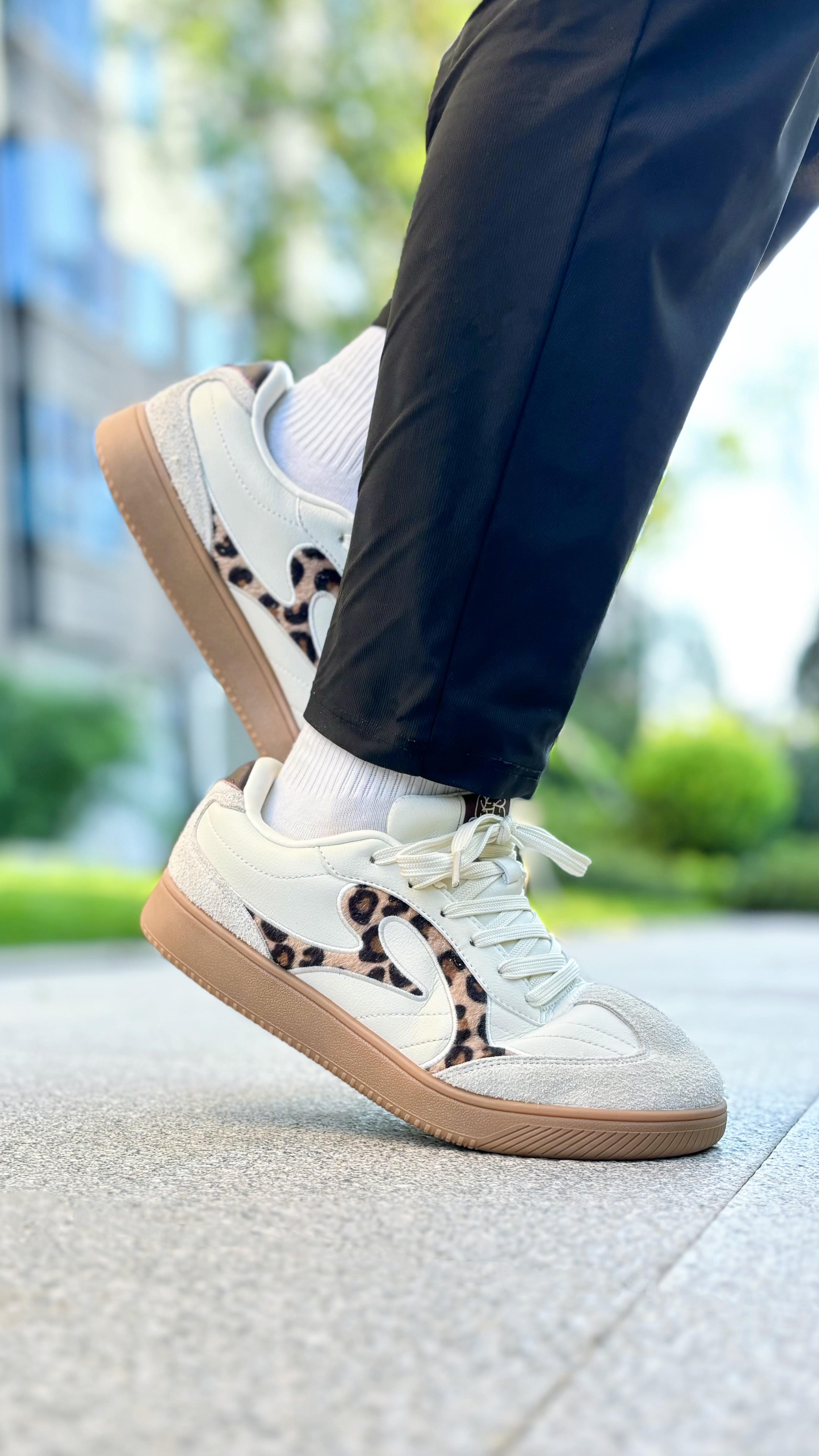 不是Samba买不起👟而是豹纹T头更有性价比‼️